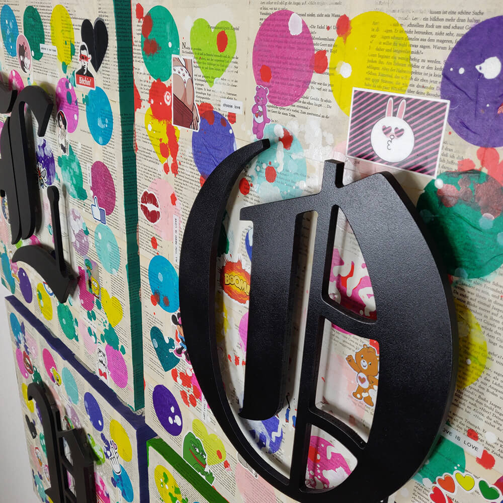 L.O.V.E. - Sticker Dot 02 - ArtOfMag - MagMagMag